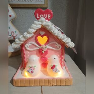 Cupcakes Cashmere Valentine's Love Birds Gingerbread Hearts Roses LED